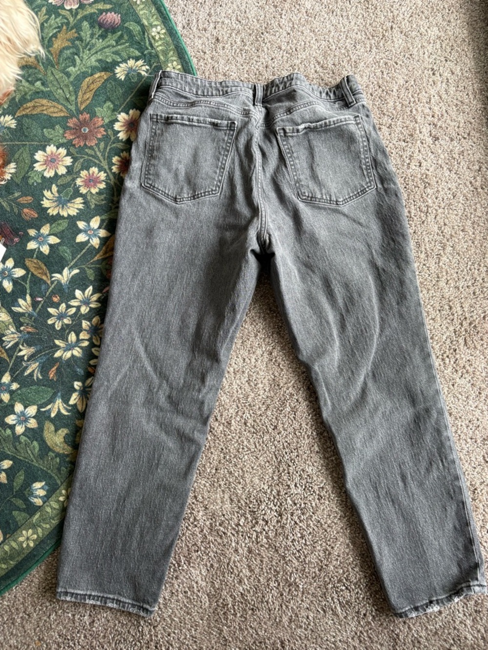 Old Navy Women's Gray OG Straight Leg Button-Fly Jeans - Picture 4 of 4